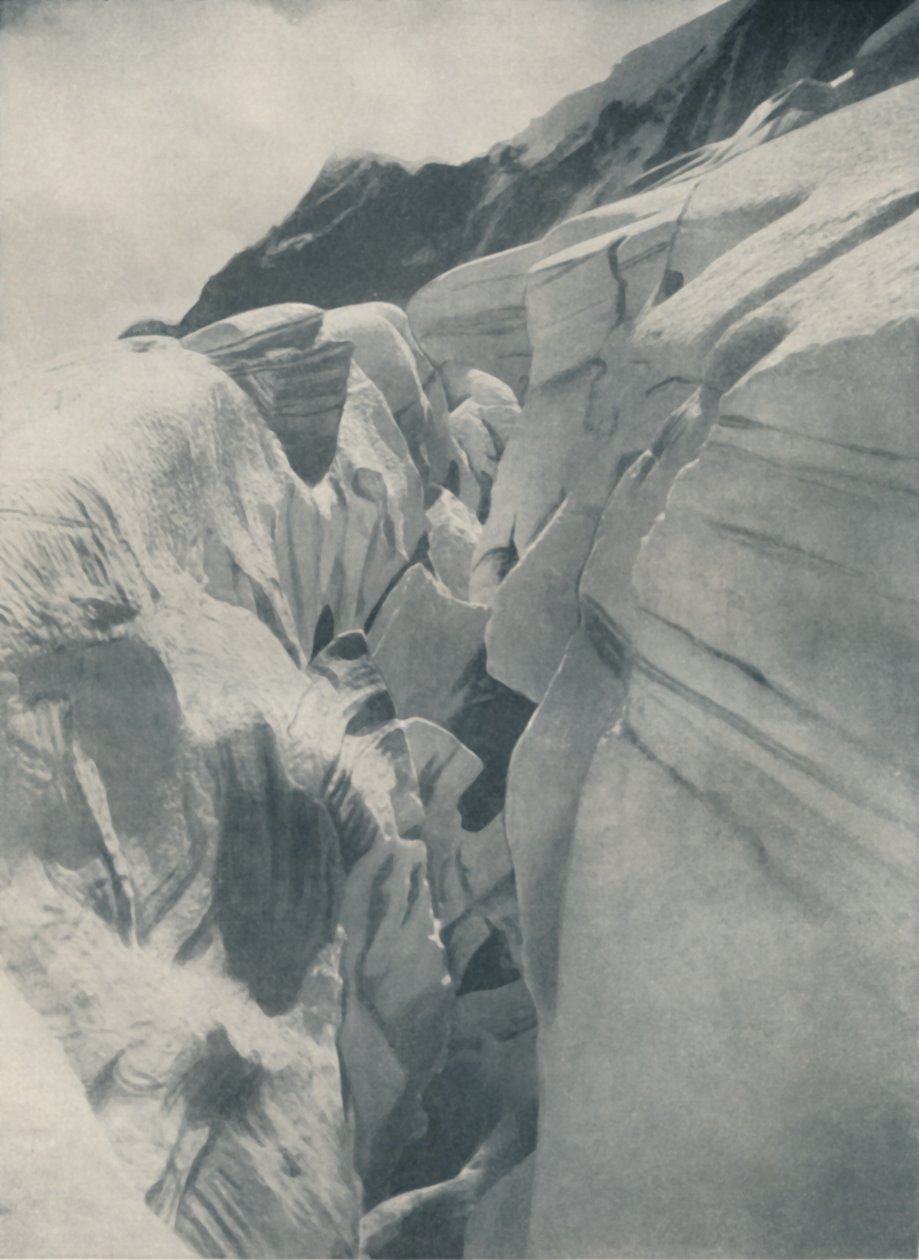 Gähnende Gletscherspalte bei der Bergli über Grindelwald, ca. 1935 von Unbekannt
