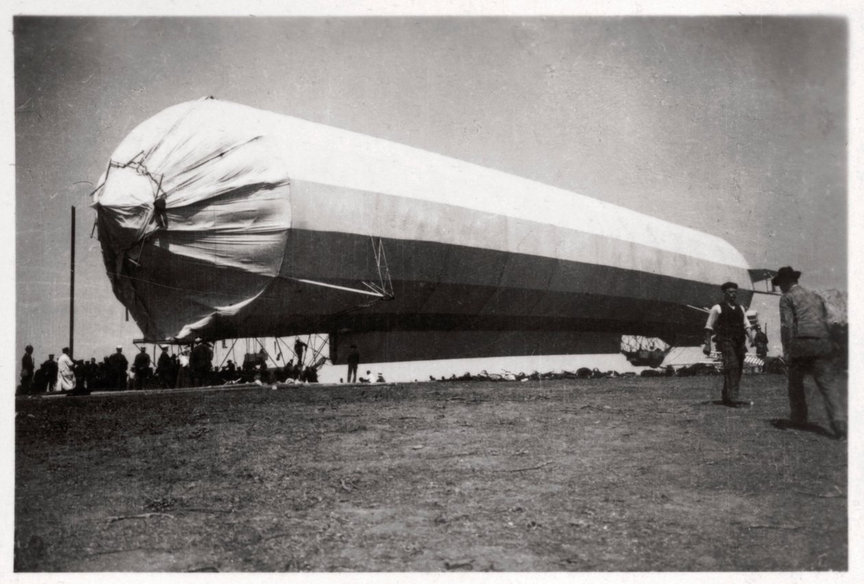 Zeppelin LZ 5 in Göppingen, Deutschland, 1909 von Unbekannt