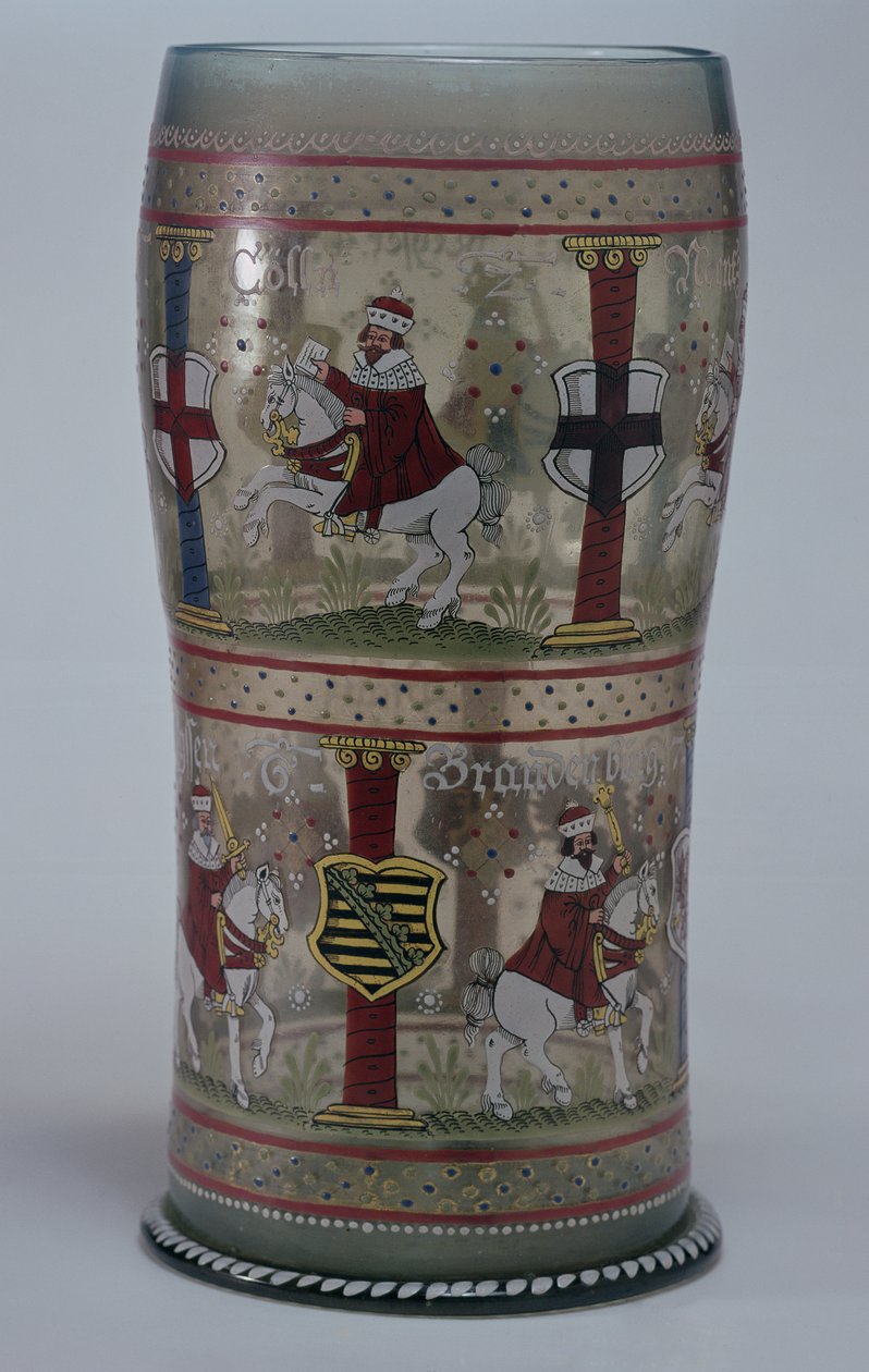 Kurfuerstenhumpen (deutsches Kurfürstenglas) emailliert mit Szenen von Kaiser und sieben Kurfürsten auf weißen Pferden, böhmisch, 1625 von Unbekannt Unbekannt