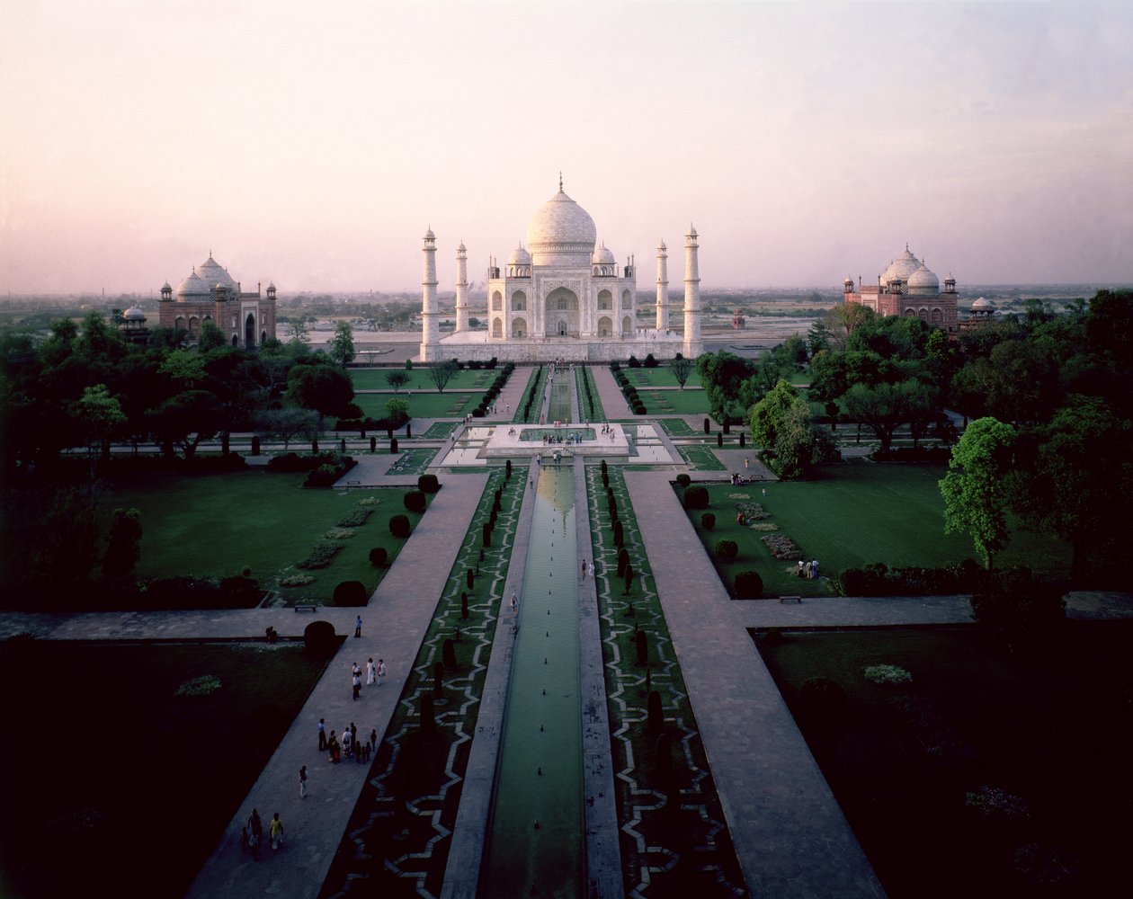 Das Taj Mahal, entworfen von Ustad Ahmad Lahori von Unbekannt Unbekannt