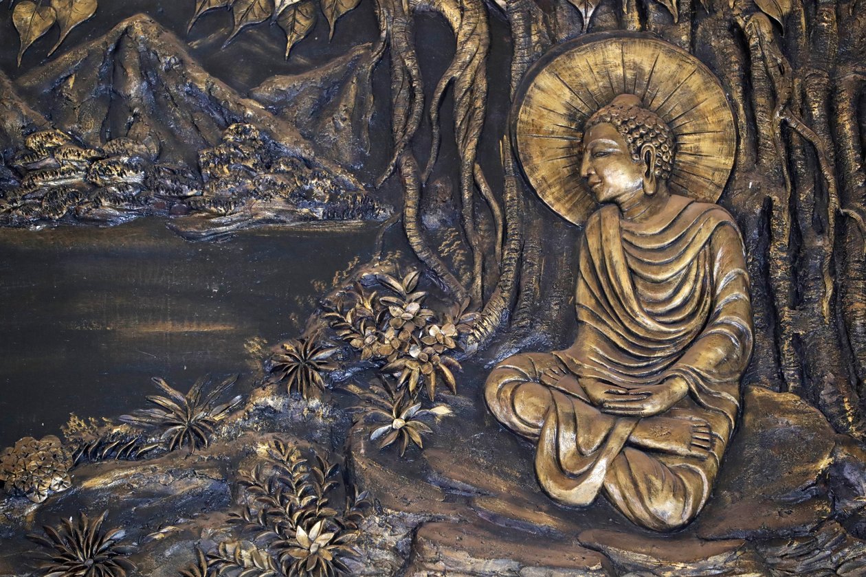 Tinh Xa Ngoc Tin buddhistischer Tempel, Shakyamuni Buddha sitzt in der Meditationspose unter dem Bodhi-Baum, Dalat, Vietnam von Unbekannt Unbekannt