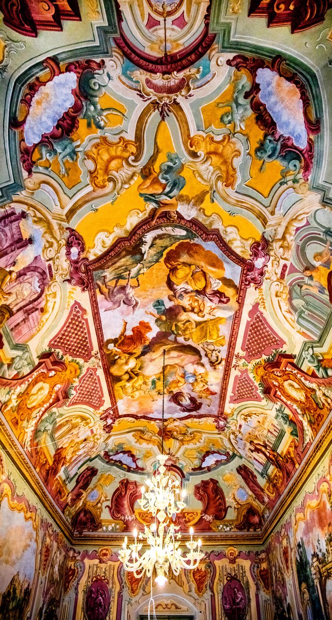 Arkadia-Raum mit Fresken von Domenico Carella, Palazzo Ducale, Martina Franca, Apulien, Italien, Europa (Foto) von Unbekannter Künstler