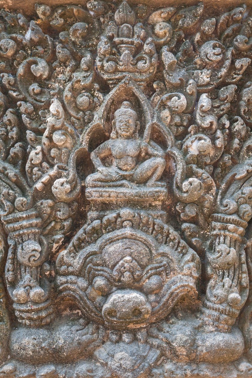 Detail eines Sturzes mit der Figur von möglicherweise Indra auf Kala, Baphuon-Stil von Unbekannter Künstler