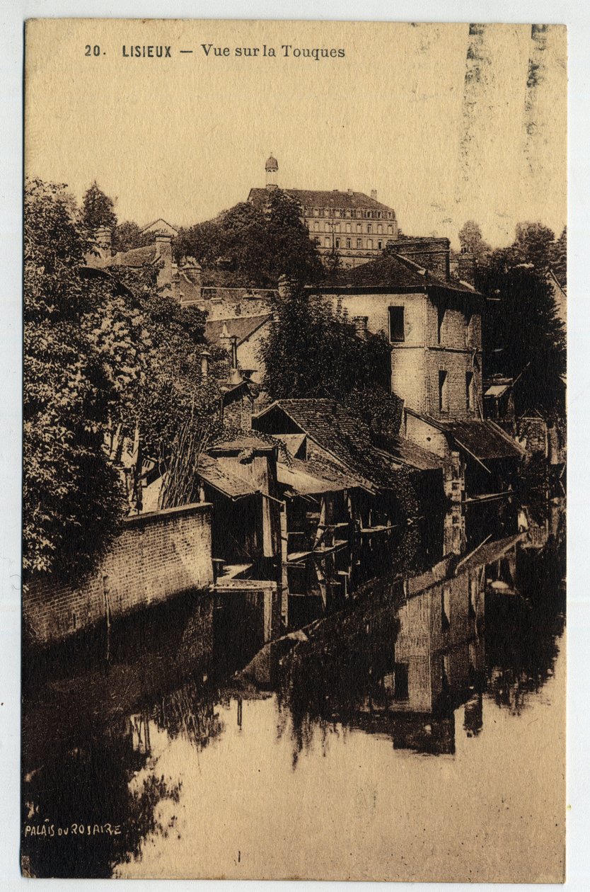 Normandie, Calvados (14), Lisieux: Häuser am Ufer der Touques - Postkarte datiert 1934 von William M. Timlin