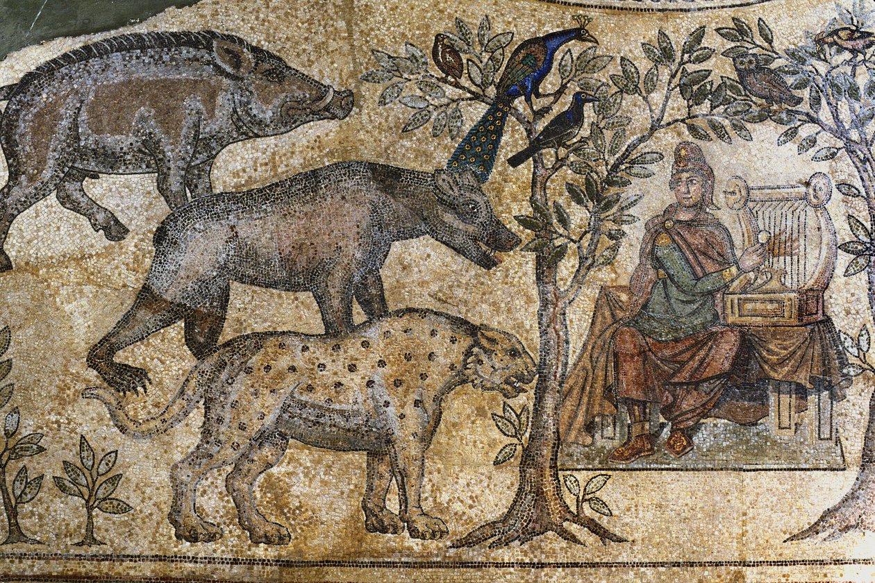 Picardie 073 - Laon - Haus der Vereinigungen - Römisches Mosaik von Blanzy - „Orpheus bezaubert die Tiere“ von Unbekannt