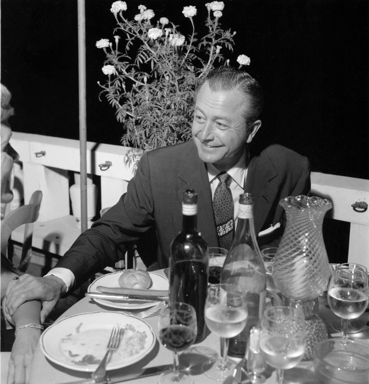 Der Schauspieler und Regisseur Robert Young in Venedig Lido - 1954 von Unbekannt