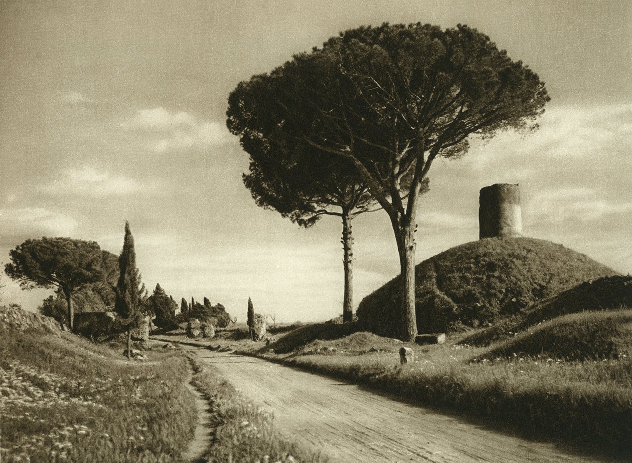 Ansicht der Via Appia. Es ist eine der wichtigsten römischen Straßen mit vielen noch sichtbaren Überresten von Unbekannt