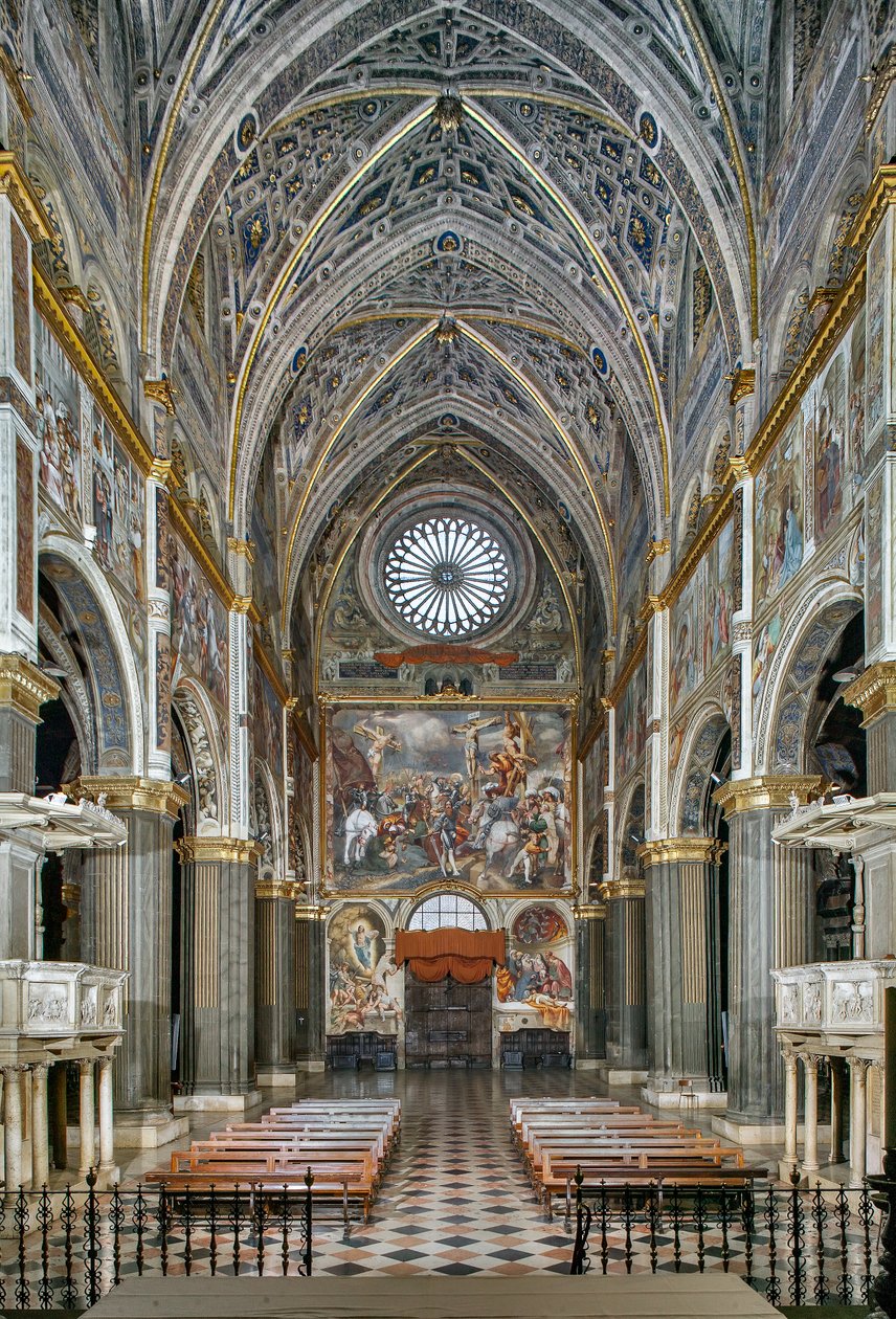Ansicht des Kirchenschiffs und der Gegenfassade mit der 
