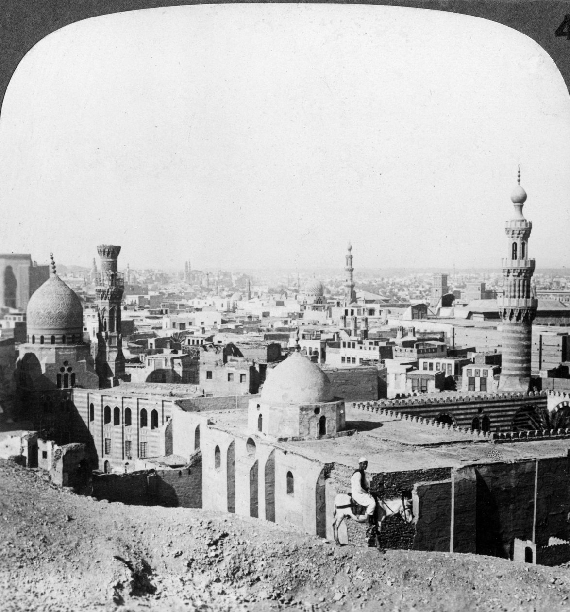 Kairo, Blick nach Südwesten, über die Stadt zu den Pyramiden, Ägypten von Underwood and Underwood