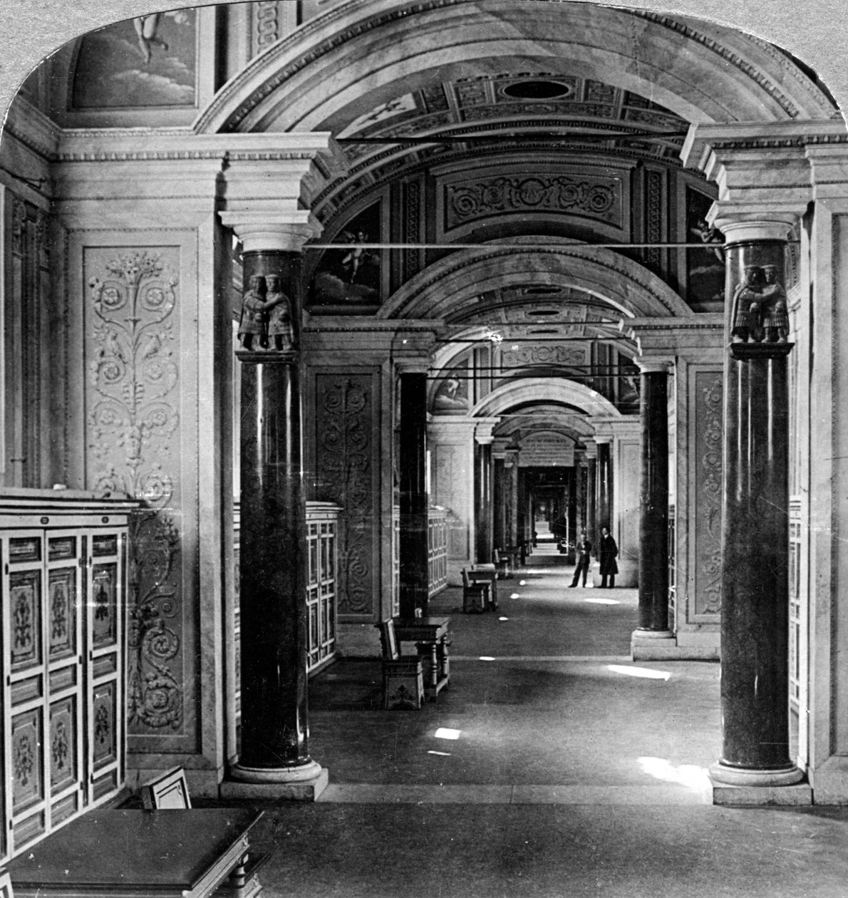 Innenraum der Vatikanischen Bibliothek, Rom, Italien von Underwood and Underwood