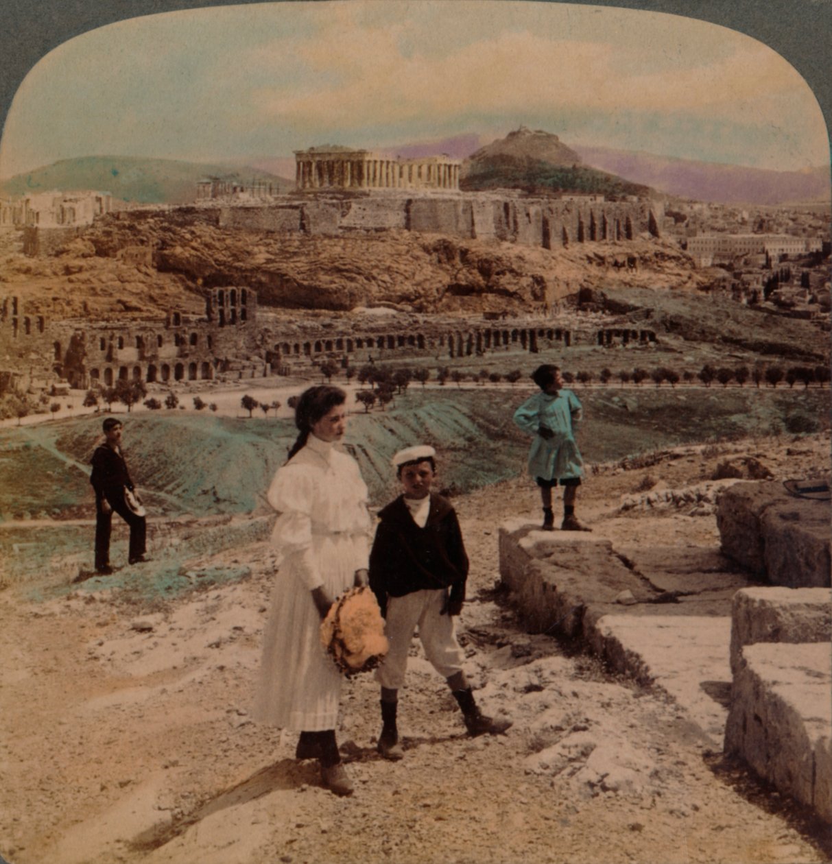 Die Akropolis von Athen, Lycabettus und Königspalast, vom Philopappos-Denkmal, 1907 von Underwood and Underwood