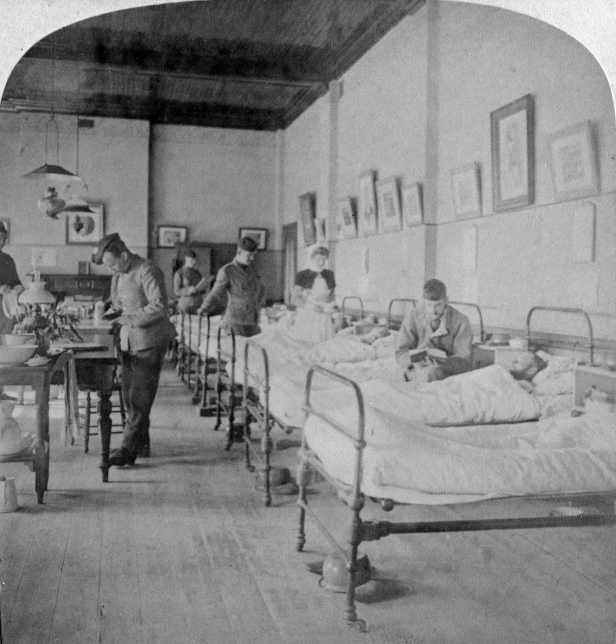 Station im Allgemeinen Krankenhaus Nr. 10, ehemals Greys College, Bloemfontein, Südafrika, 1901 von Underwood and Underwood