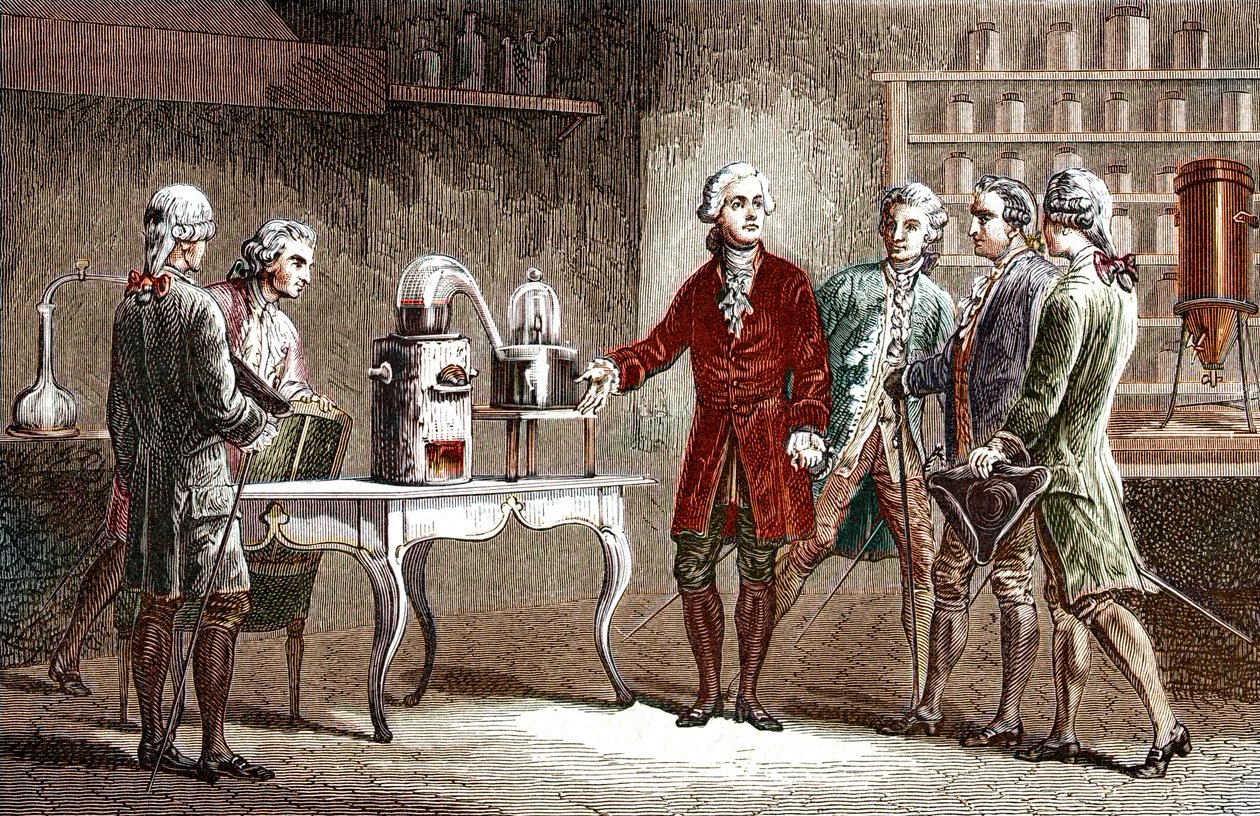 Antoine Laurent Lavoisier (1743-1894) führt die Zersetzung der Luft im Jahr 1776 durch - Antoine Laurent Lavoisier, englischer Chemiker, zeigt anderen Wissenschaftlern sein Experiment, das die Zusammensetzung der Luft im Jahr 1776 enthüllte - Gravur von Lo von Unknown artist