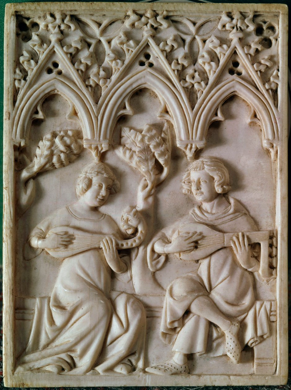 Elfenbeintafel, die zwei Musiker darstellt. 14. Jahrhundert. Paris, Nationalmuseum des Mittelalters, Thermes de Cluny von Unknown artist