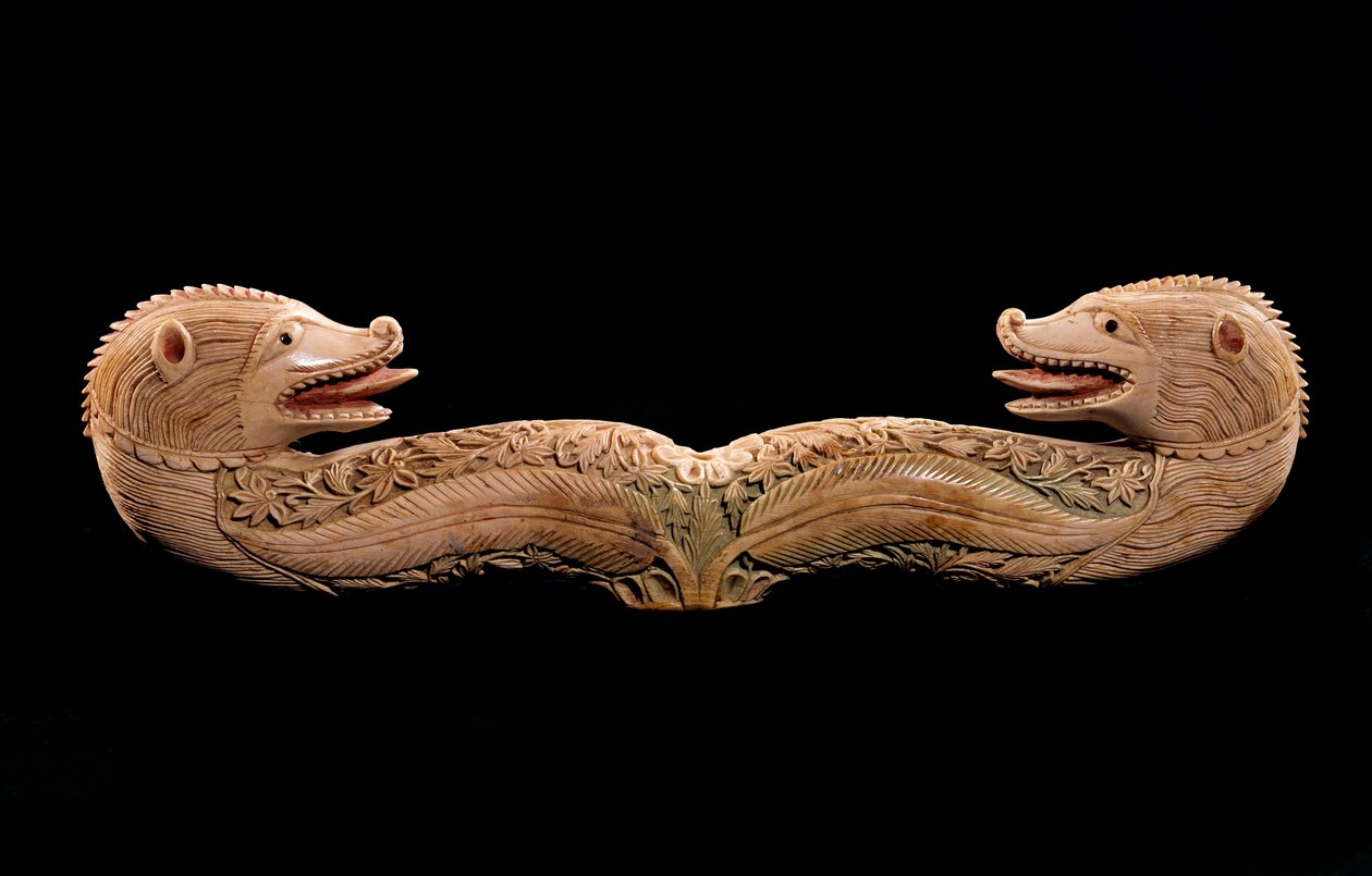 Orientalische Kunst: Tau de Houlette (Ende des Hirtenstabs) mit Elfenbeintierköpfen von Unknown artist