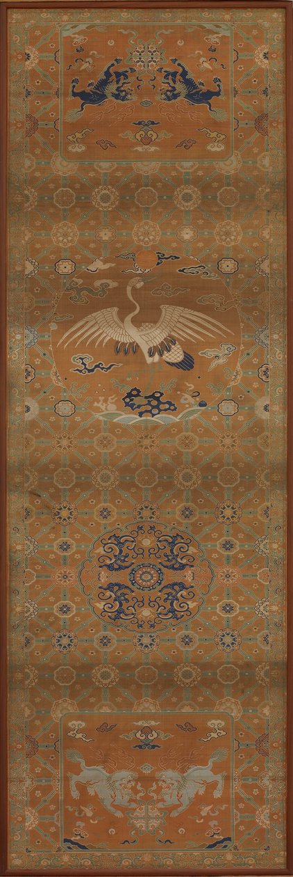 Stuhlabdeckung mit einem Kranich, Löwen, Drachen, glückverheißenden Symbolen und Blumenmustern von Unknown artist