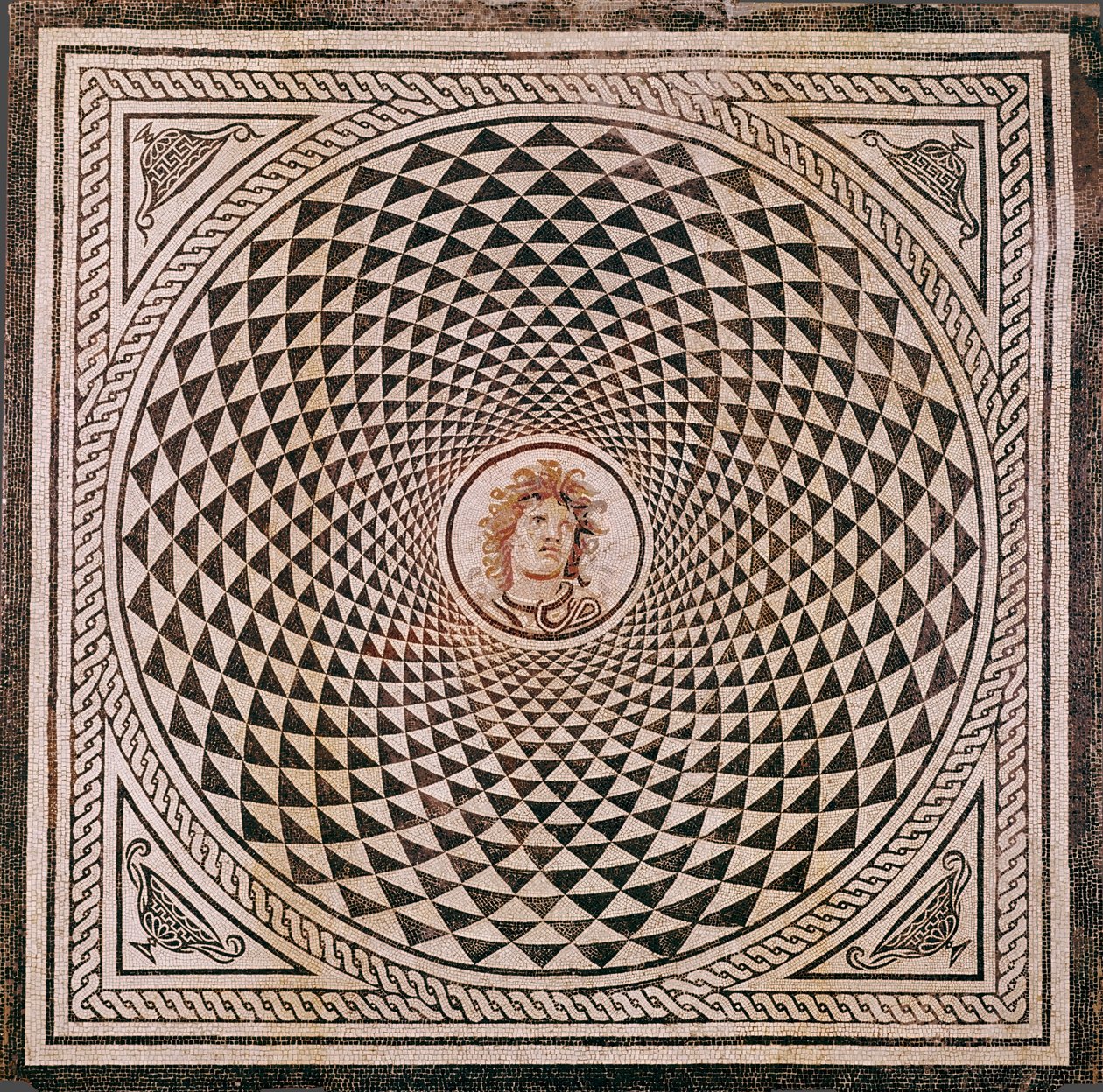 Mosaikboden mit Kopf der Medusa von Unknown artist
