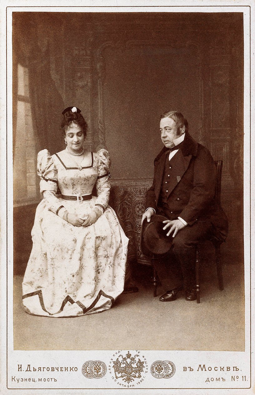 Schauspieler Maksheev und Nikulin in einer Szene aus „Die Heirat“ Stück von Nikolai Wassiljewitsch Gogol (1809-1852), Russischer Schriftsteller. Maly Theater in Moskau von Unknown photographer