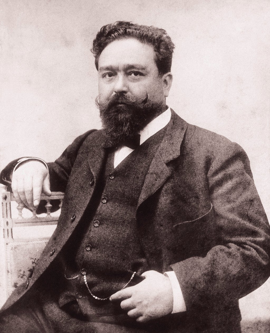 Porträt von Isaac Albéniz (1860-1909), spanischer Pianist und Komponist. Fotografie, 1886. Fundación Albéniz, Madrid. von Unknown photographer