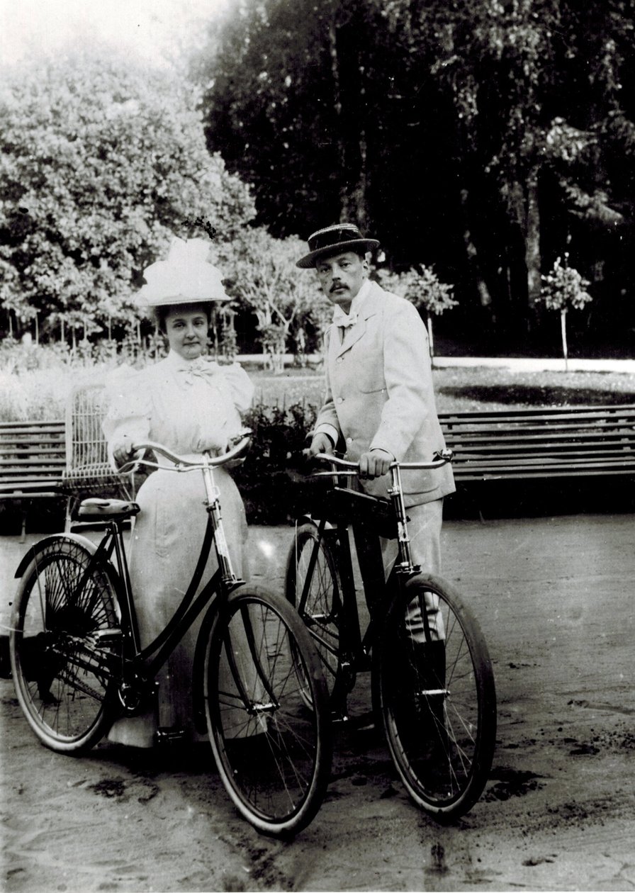 Wladimir Dmitrijewitsch Nabokow und Jelena Iwanowna Rukawischnikowa von Unknown photographer