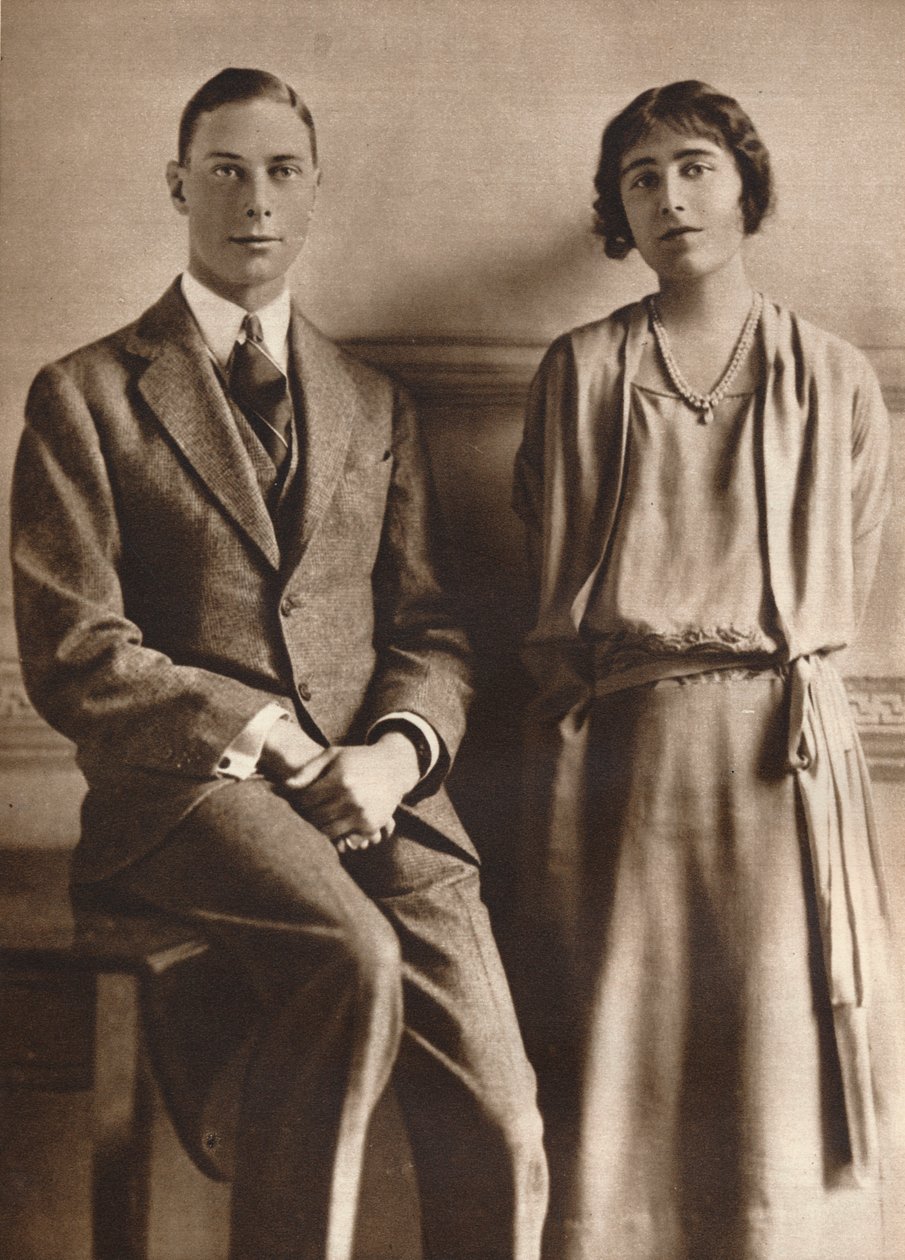 Lady Elizabeth Bowes Lyon und der Herzog von York bei der Bekanntgabe ihrer Verlobung, 1923 von Vandyk
