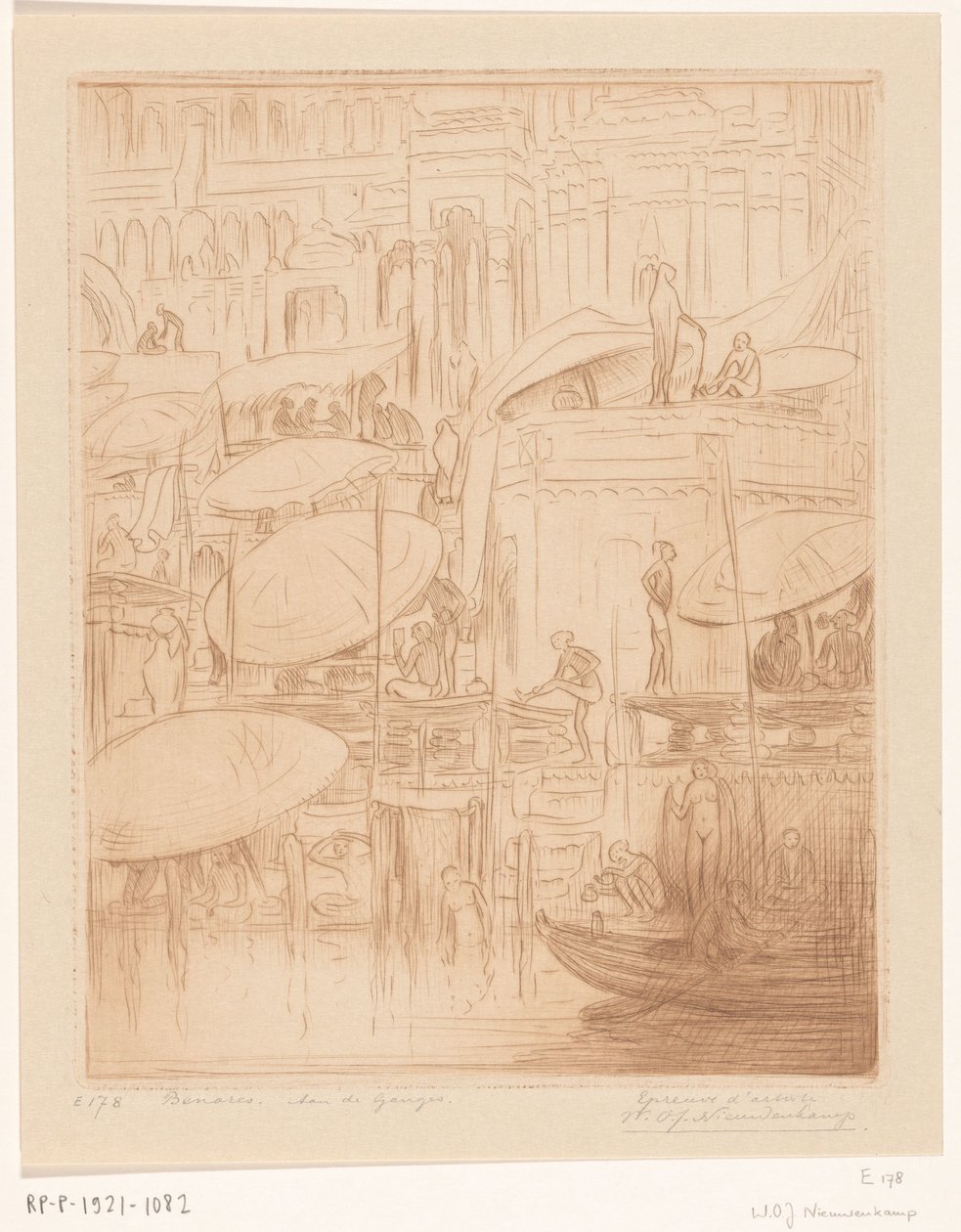 Badende und betende Männer und Frauen am Ufer des Ganges in Benares von Wijnand Otto Jan Nieuwenkamp (signed by artist)