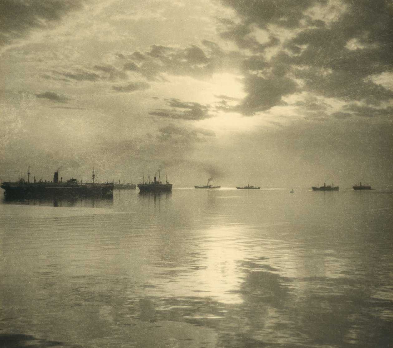 Die ersten Truppentransporter mit australischen und neuseeländischen Soldaten, Pferden und Vorräten für den Großen Krieg, verlassen Albany am 1. November 1914 von William Fell