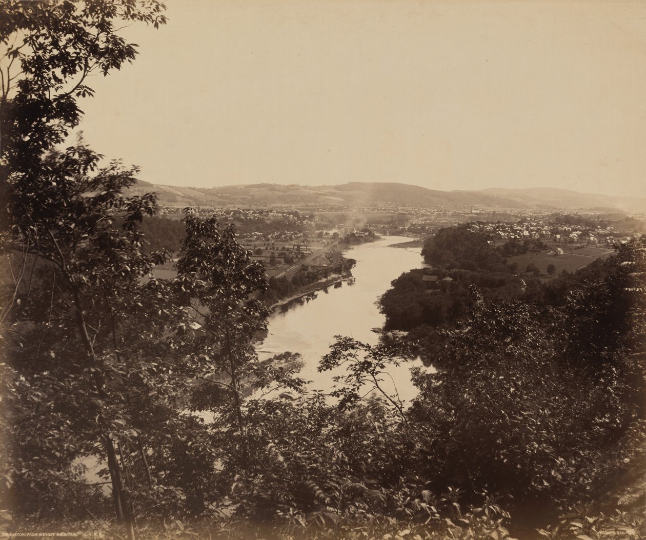 Easton und Weygat Mountain, um 1895 von William Herman Rau