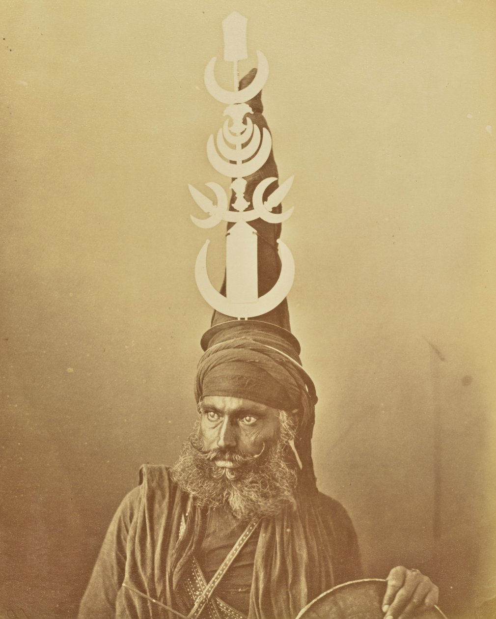 Porträt eines Nihang oder Akali von Willoughby Wallace Hooper