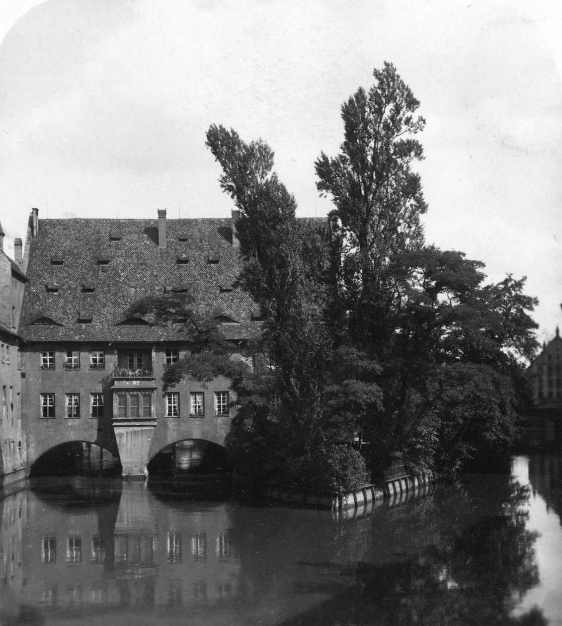 Heilig-Geist-Spital, Nürnberg, Bayern, Deutschland, um 1900 von Wurthle and Sons