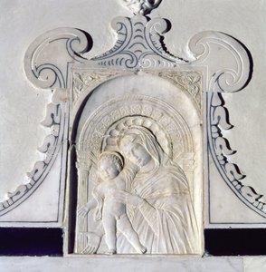 Basrelief einer Madonna mit Kind von (attr. to) Donatello