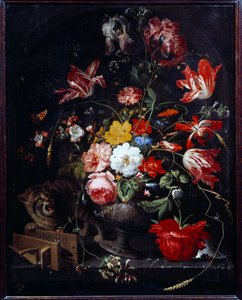 Katze, die eine Blumenvase umstößt. von Abraham Mignon