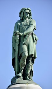 Kolossale Statue von Vercingetorix (72-46 v. Chr.), Gallischer Anführer - Skulptur von Millet Aime (1819-1891) von Aime Millet