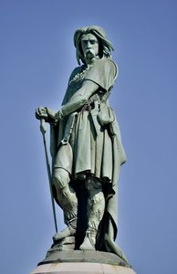 Kolossale Statue von Vercingetorix, gallischer Anführer von Aime Millet