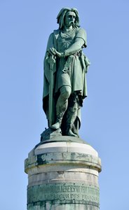 Kolossale Statue von Vercingetorix, gallischer Anführer von Aime Millet