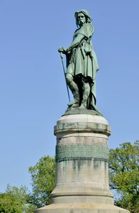 Kolossale Statue von Vercingetorix, gallischer Anführer von Aime Millet
