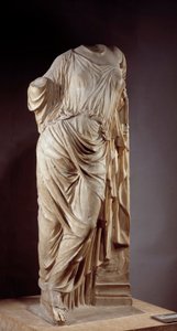 Aphrodite an der Säule