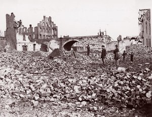 Ruinen am Ende der Richmond und Petersburg Eisenbahnbrücke, Richmond, 1861-65 von Alexander Gardner