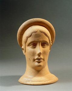 Nahaufnahme eines bronzenen weiblichen Votivkopfes mit Kappe, italische Zivilisation, 4.-3. Jahrhundert v. Chr. von Nicolas Toussaint Charlet
