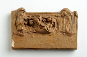 Modell für ein Panel mit einer sitzenden Figur von Alfred Gilbert