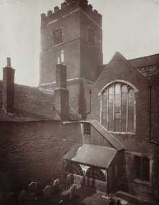 St. Bartholomews: Der grüne Kirchhof auf dem Gelände des alten Südquerhauses