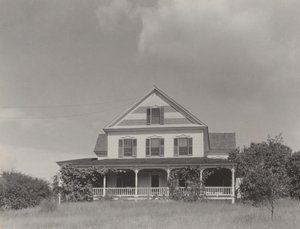 Haus auf dem Hügel, Lake George