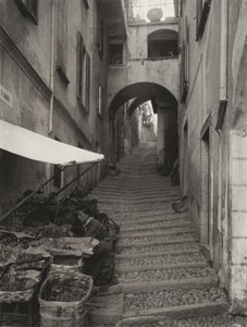 Via Fiori, Bellagio von Alfred Stieglitz