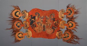 Satteldecke dekoriert mit Greifen, die Bergziegen angreifen