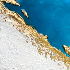 Goldene Küstenreliefkarte von Alyson Storms