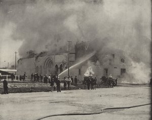 Brand des Kühlhauses von American Photographer