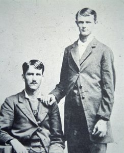 Frank (1843-1915) und Jesse James (1847-82) ca. 1870