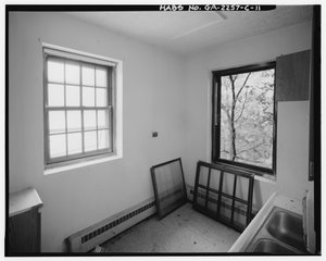 Techwood Homes, Gebäude Nr. 1, 575-579 Techwood Drive, Atlanta, Fulton County, GA von American Photographer