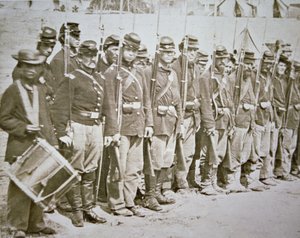 Das sechste Maine-Infanterieregiment der Unionsarmee, auf Parade nach der Schlacht von Fredericksburg von American Photographer