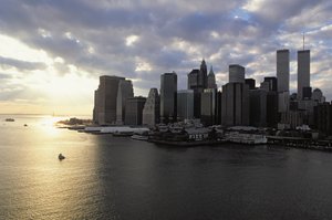 Blick auf das Finanzviertel über den East River